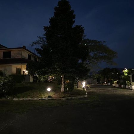 Ferienwohnung Al Rifugio Montecorvino Pugliano Exterior foto