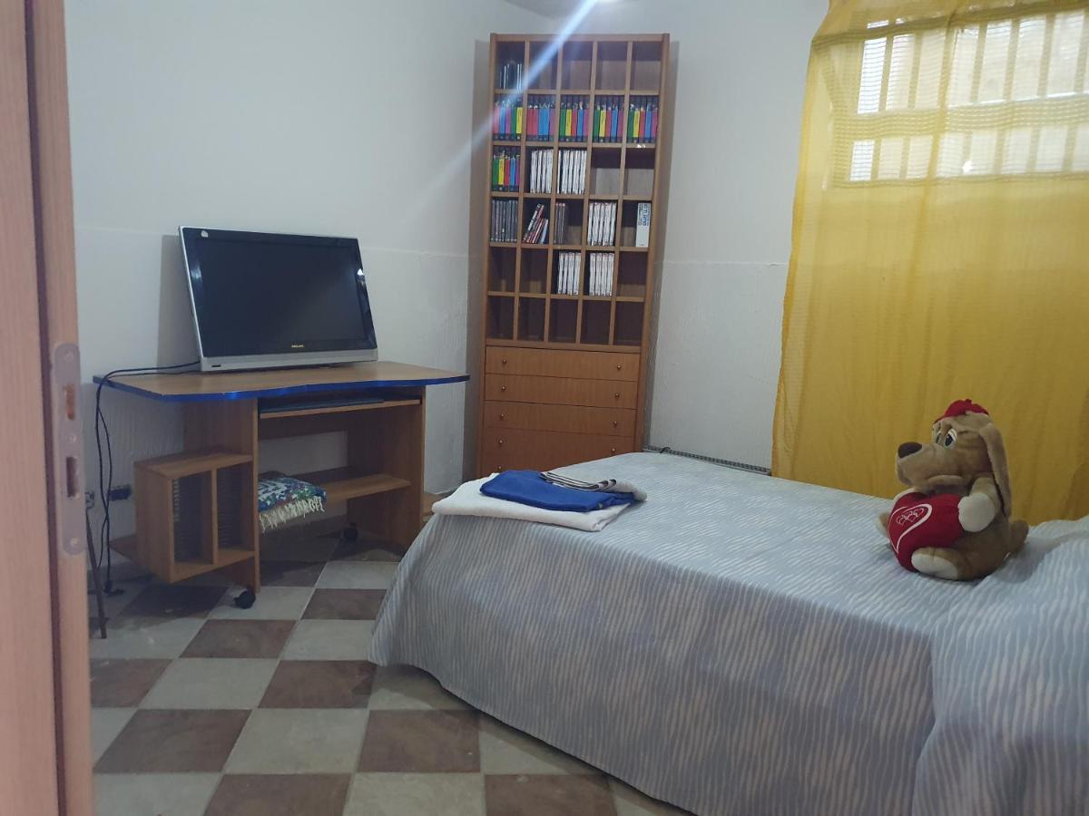 Ferienwohnung Al Rifugio Montecorvino Pugliano Exterior foto